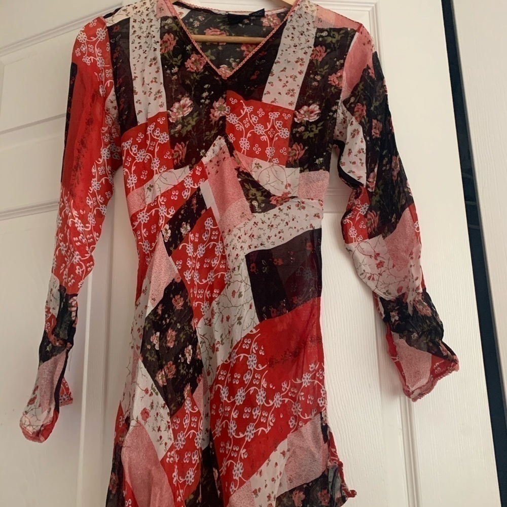 Y2K floral blouse